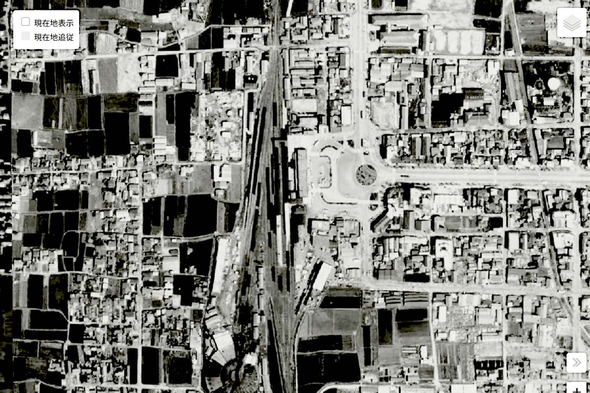 1963年頃の「松山駅」周辺の航空写真（画像：国土地理院）