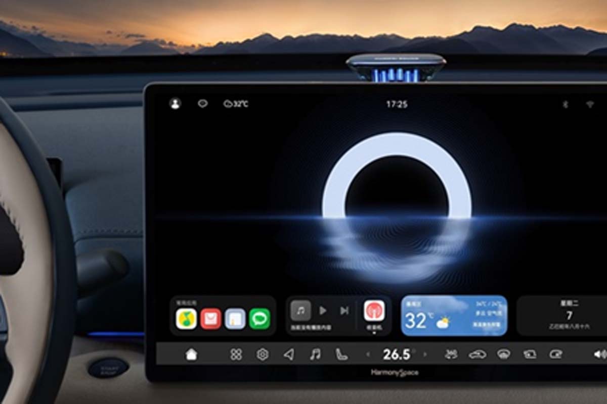 新型ティアナの内装、大型ディスプレーとOTAアップデートの採用（画像：東風日産）