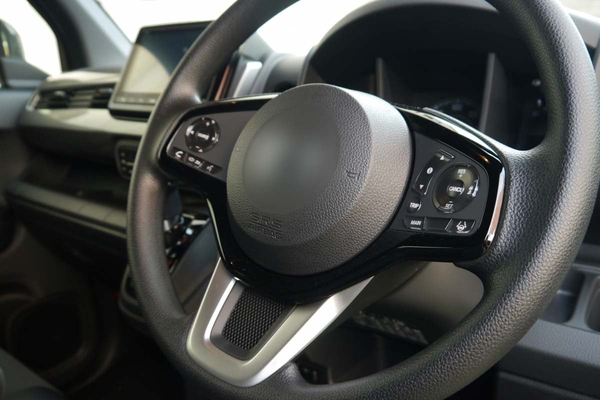 世界各国でもステアリングスイッチ市場が成長中！（画像：写真AC）