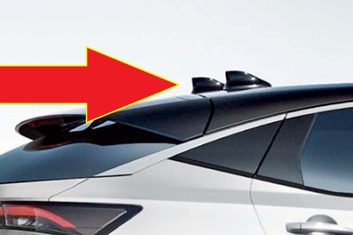 日産アリアのダブルシャークフィンアンテナ(画像:日産自動車)