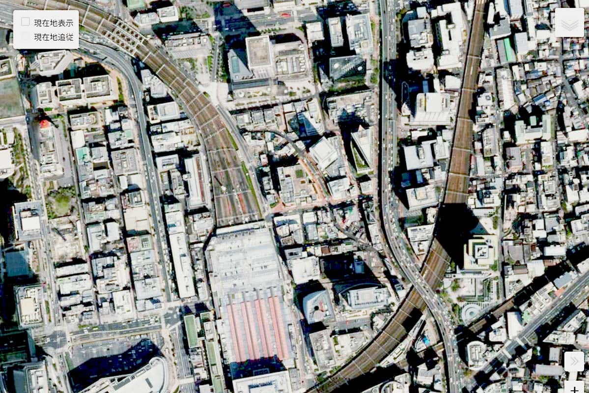 近年の「茶屋町」周辺の航空写真（画像：国土地理院）