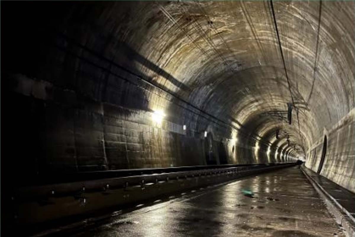 全体の約7割がトンネル、トンネル見学ツアーも開催(画像:北越急行)