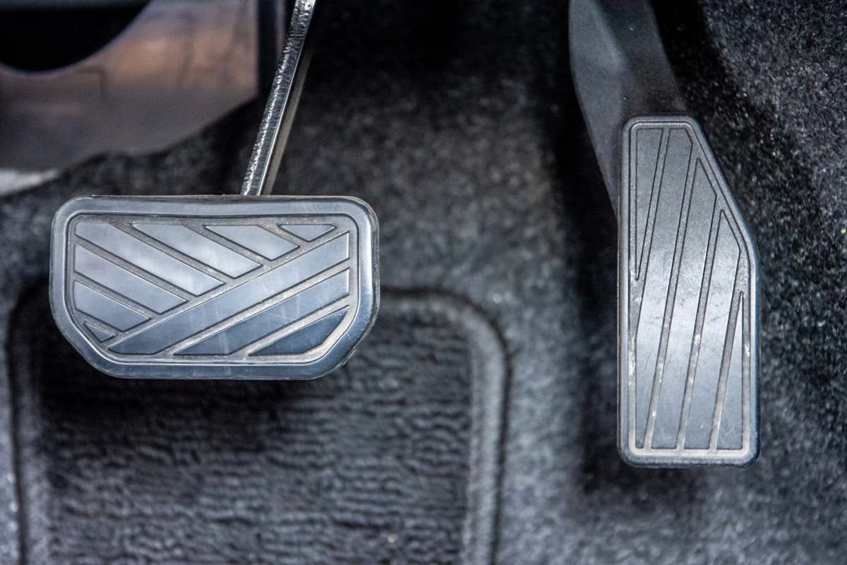自動車ブレーキ（画像：写真AC）