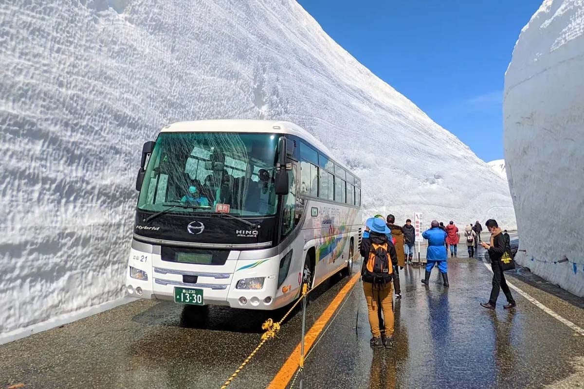 立山駅から先のアルペンルートは世界屈指の山岳観光地（画像：立山黒部貫光）