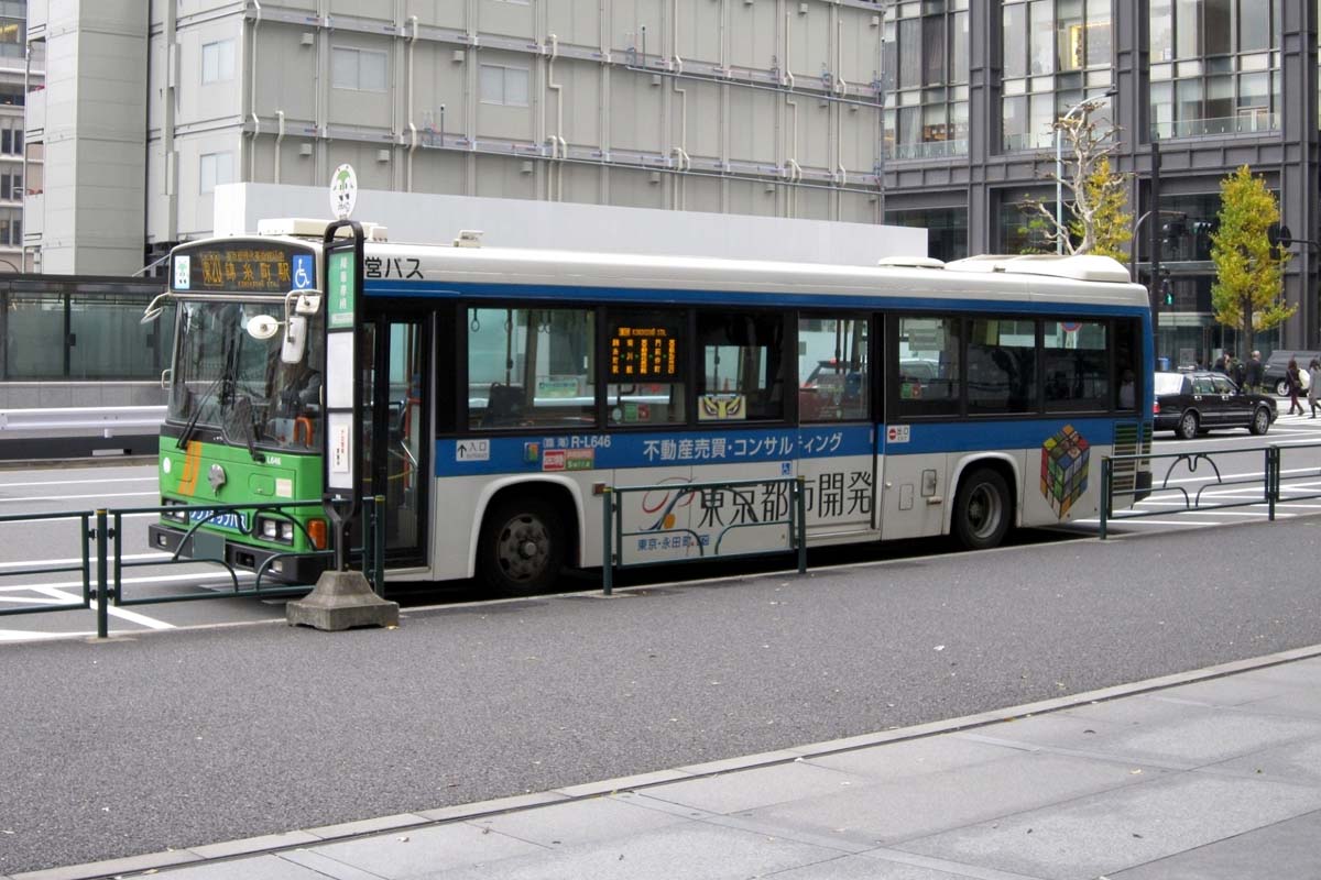 路線バス(画像:写真AC)