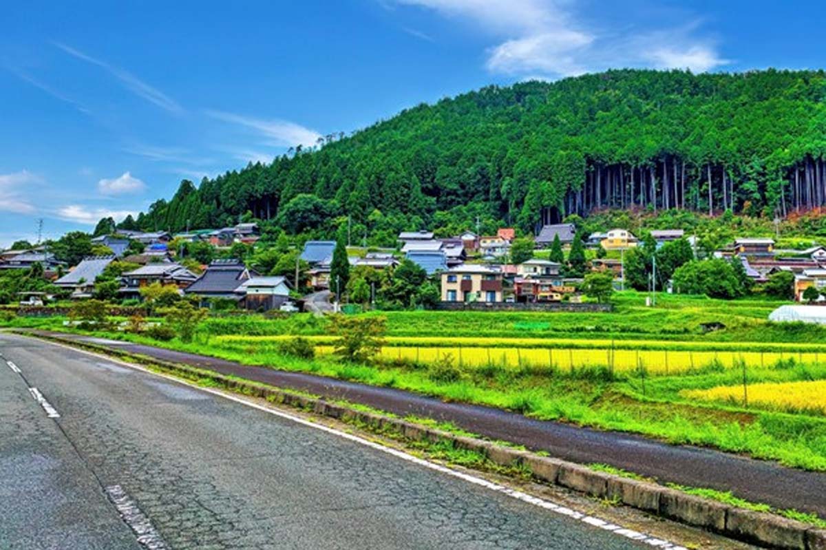 京都縦貫道が通る京都府南丹市（画像：写真AC）