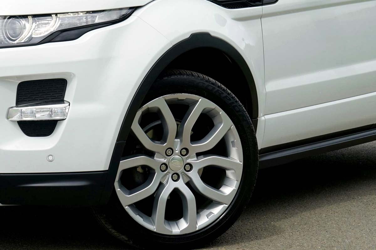 自動車（画像：Pexels）