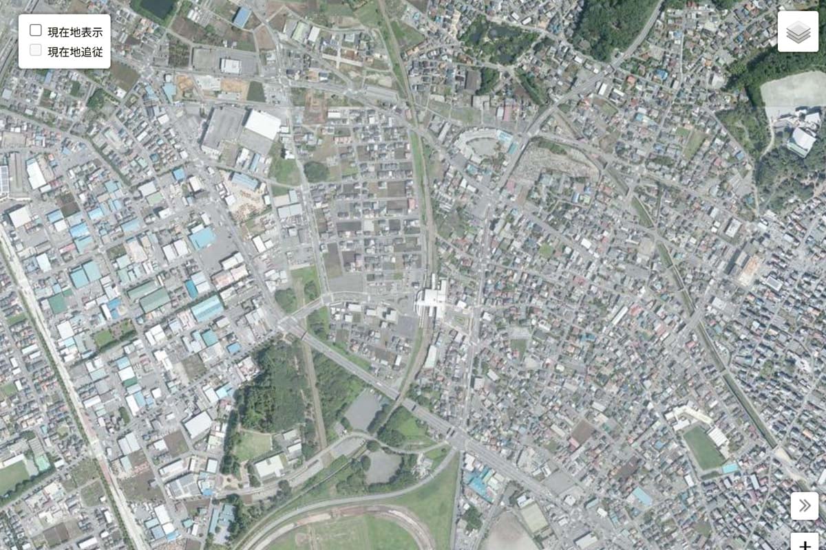 現在の「箱根ヶ崎駅」周辺の航空写真（画像：国土地理院）