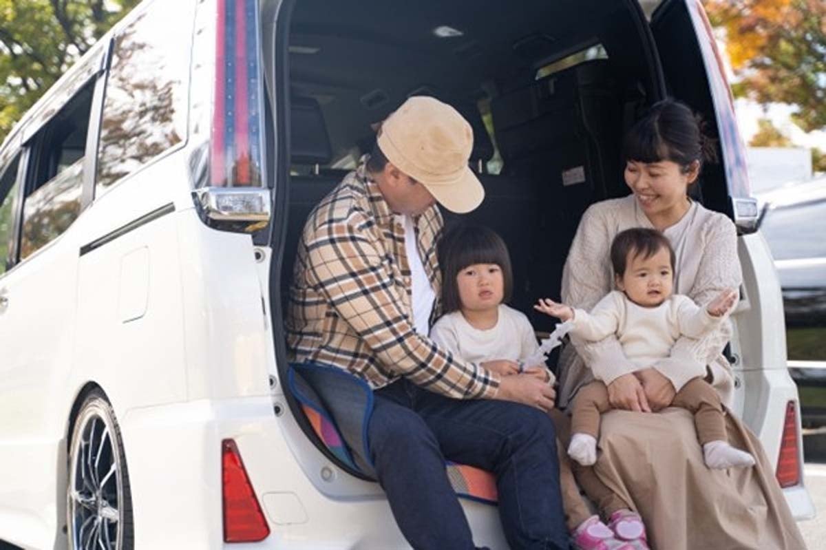 子育て家庭のイメージ（画像：写真AC）