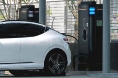 EVの電磁波「放射線被曝」の噂は本当か？ ドイツ調査が明かした車内磁場の実態とは