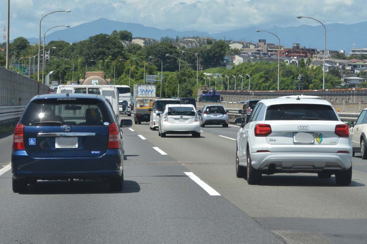 自動車（画像：写真AC）