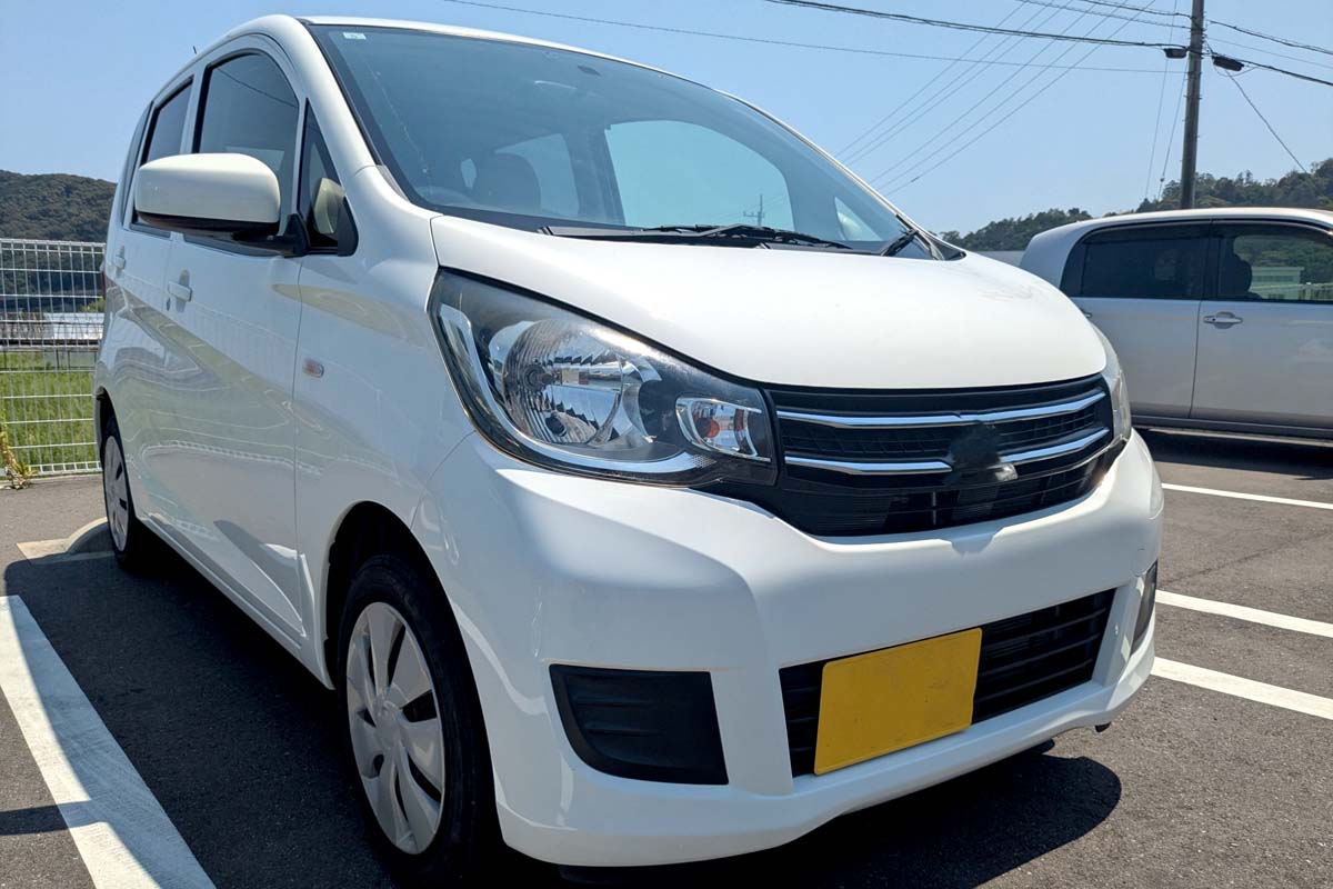 自動車(画像:写真AC)