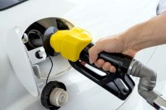 「給油」はもはや“時間のムダ”なのか? 現場の7割が「EVを支持した理由」――人手不足時代の業務効率を考える