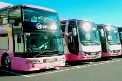 「入社2年目で年収600万」 高速バスドライバーが“憧れの職業”に大変身? 大学生も応募するブランド戦略を考える