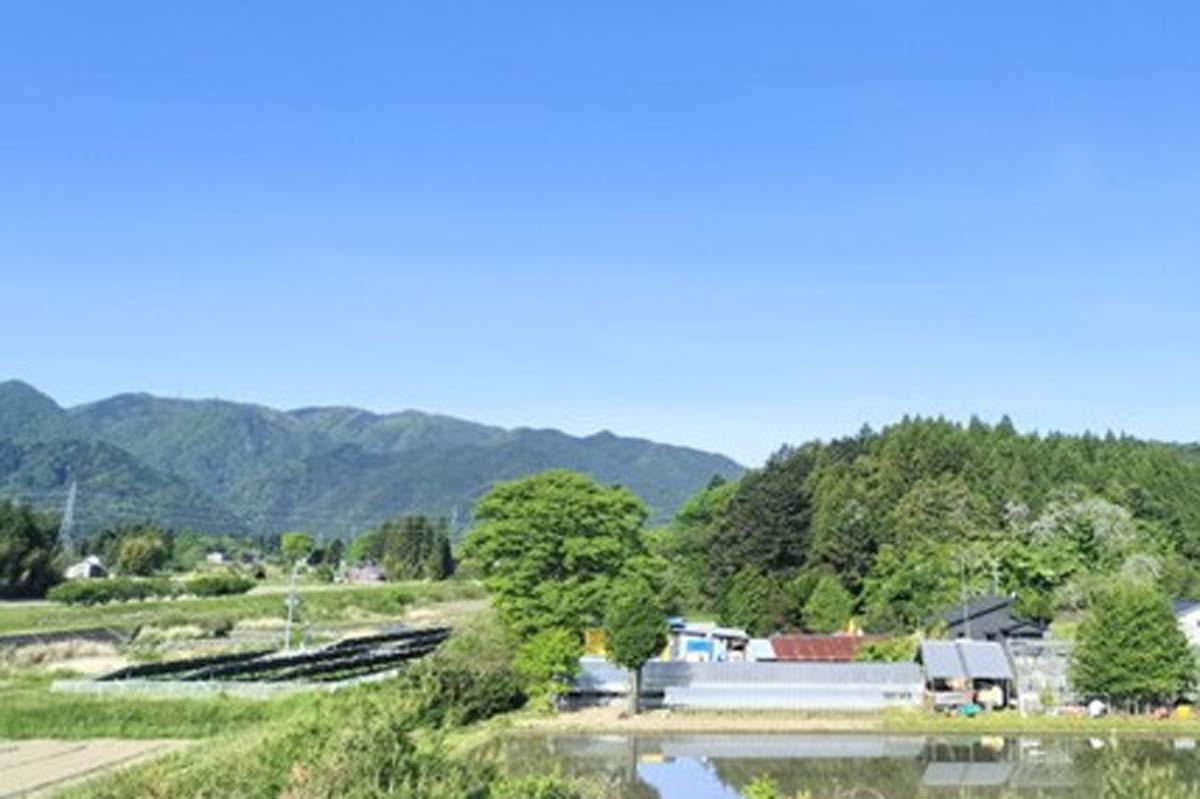 常磐道から見える福島県南相馬市の風景（画像：写真AC）