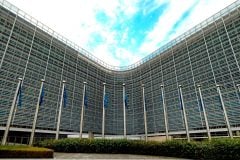 欧州の誤算 「クリーンな理想」が自国産業の首を絞めるまで【短期連載】「2035年エンジン車禁止」という幻影（1）