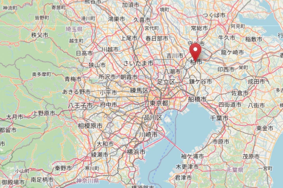 柏駅の位置（画像：OpenStreetMap）