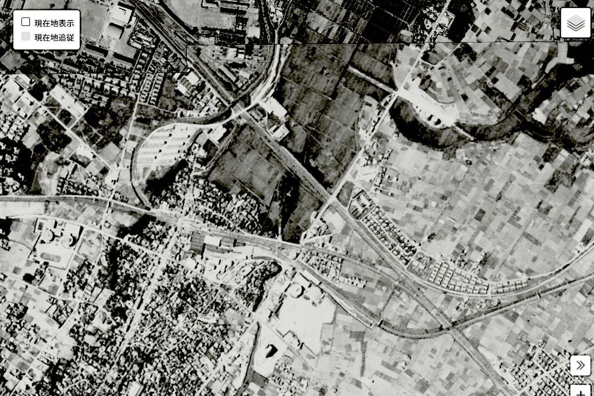 1963年頃の「京成津田沼駅」周辺の航空写真（画像：国土地理院）