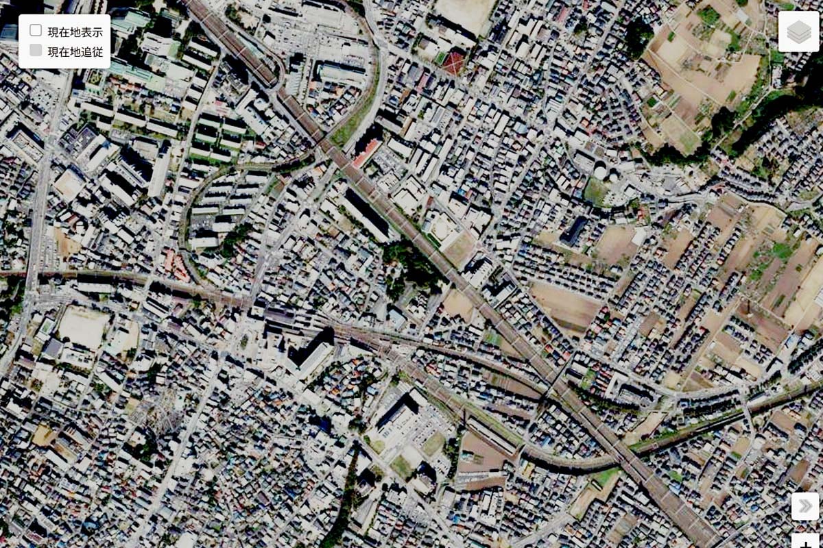 現在の「京成津田沼駅」周辺の航空写真（画像：国土地理院）