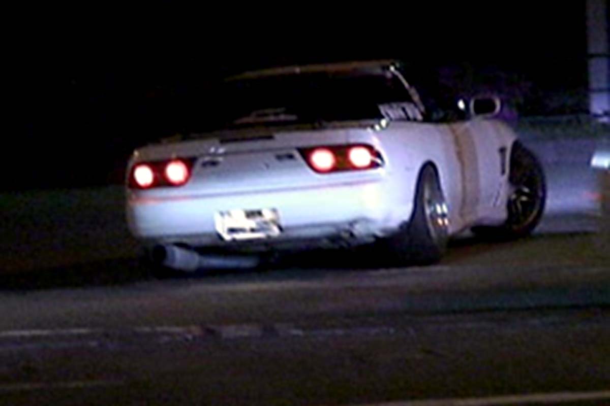 ドリフト族（画像：警視庁）