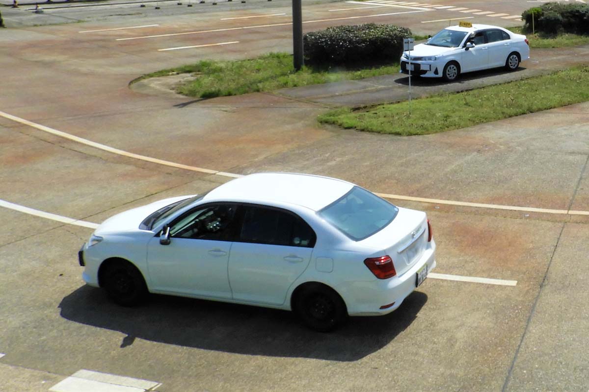 自動車教習所(画像:写真AC)