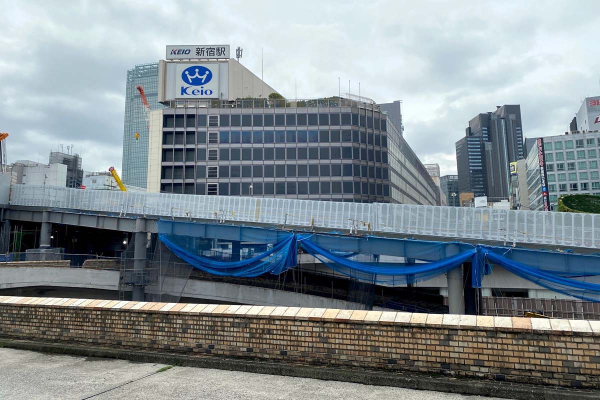 再開発計画に暗雲が漂う京王百貨店新宿店（画像：高田泰）