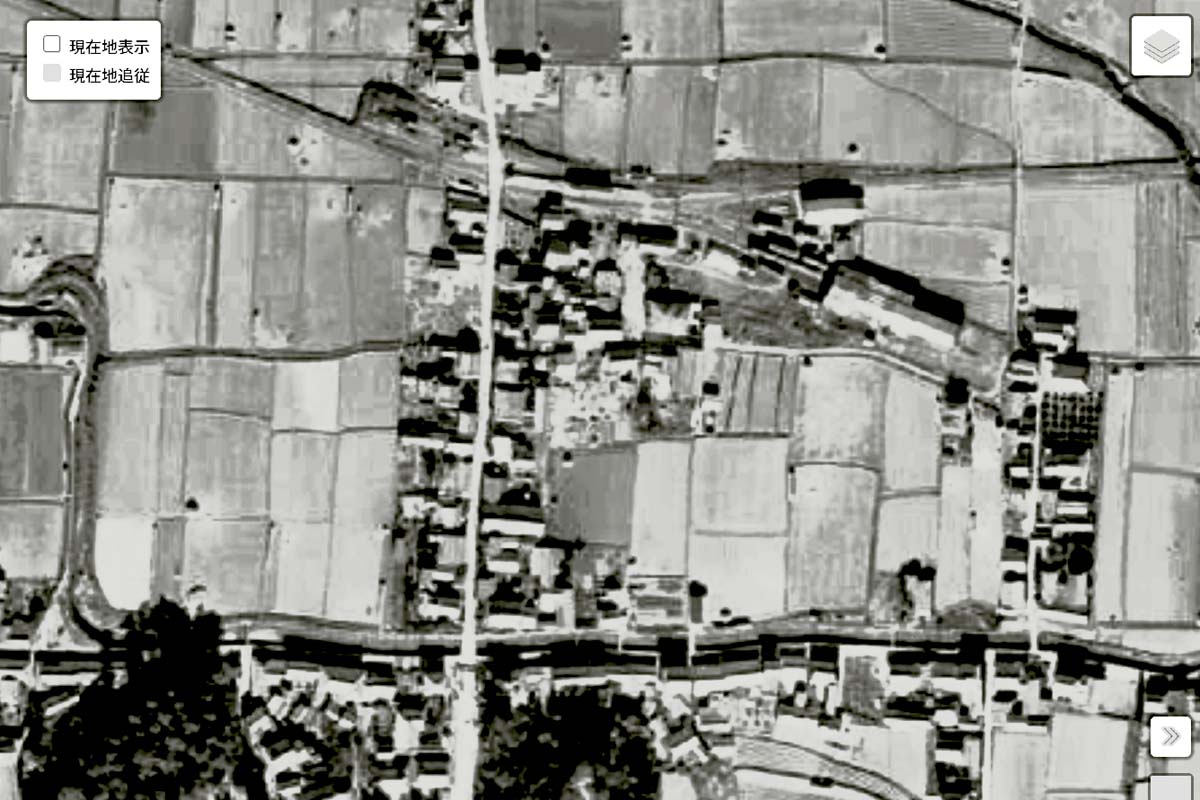 1963年頃の「伊太祈曽駅」周辺の航空写真（画像：国土地理院）