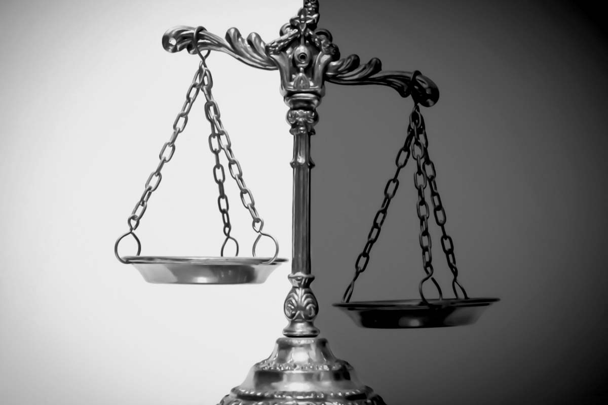 失われた中立性のイメージ（画像：写真AC）