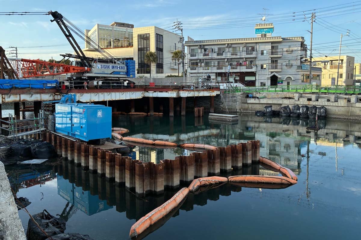 徳島市で工事が進む助任橋架け替え（画像：高田泰）