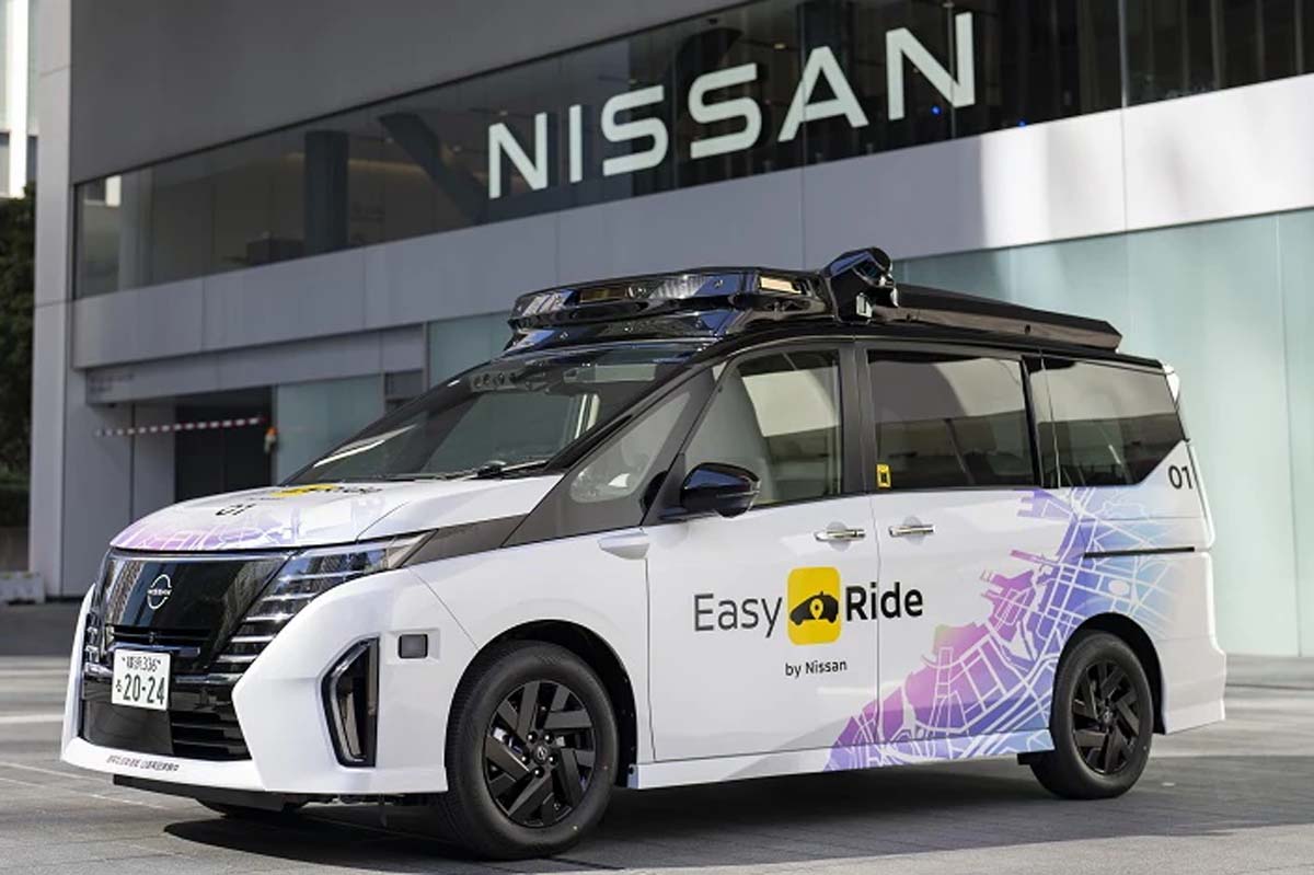 日産のドライバーレス自動運転実験車（画像：日産自動車）