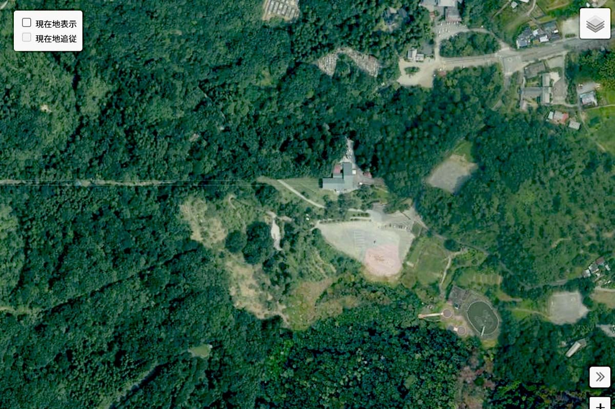 現在の「宝登山麓駅」周辺の航空写真（画像：国土地理院）