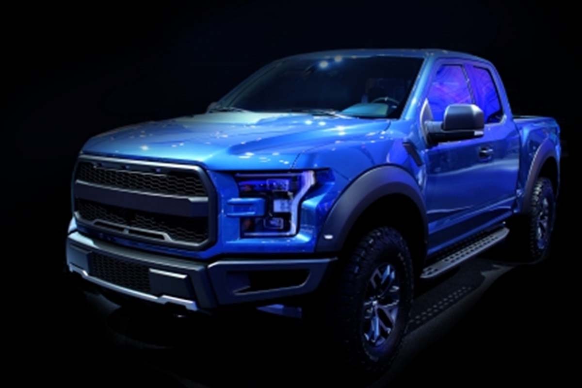 フォード・ラプター（画像：写真AC）