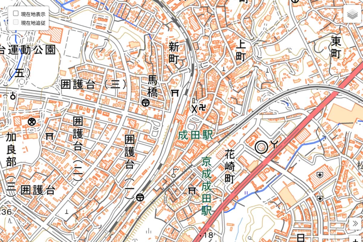 現在の「成田駅」周辺の地図（画像：国土地理院）
