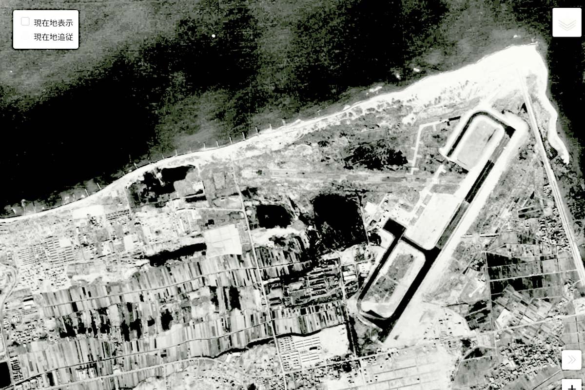 1963年頃の「新潟空港」周辺の航空写真（画像：国土地理院）