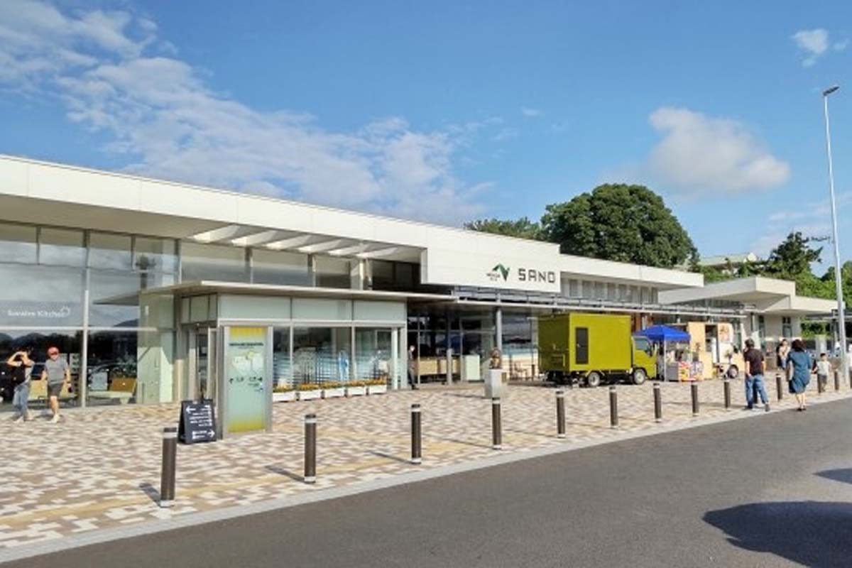 サービスエリアのイメージ（画像：写真AC）