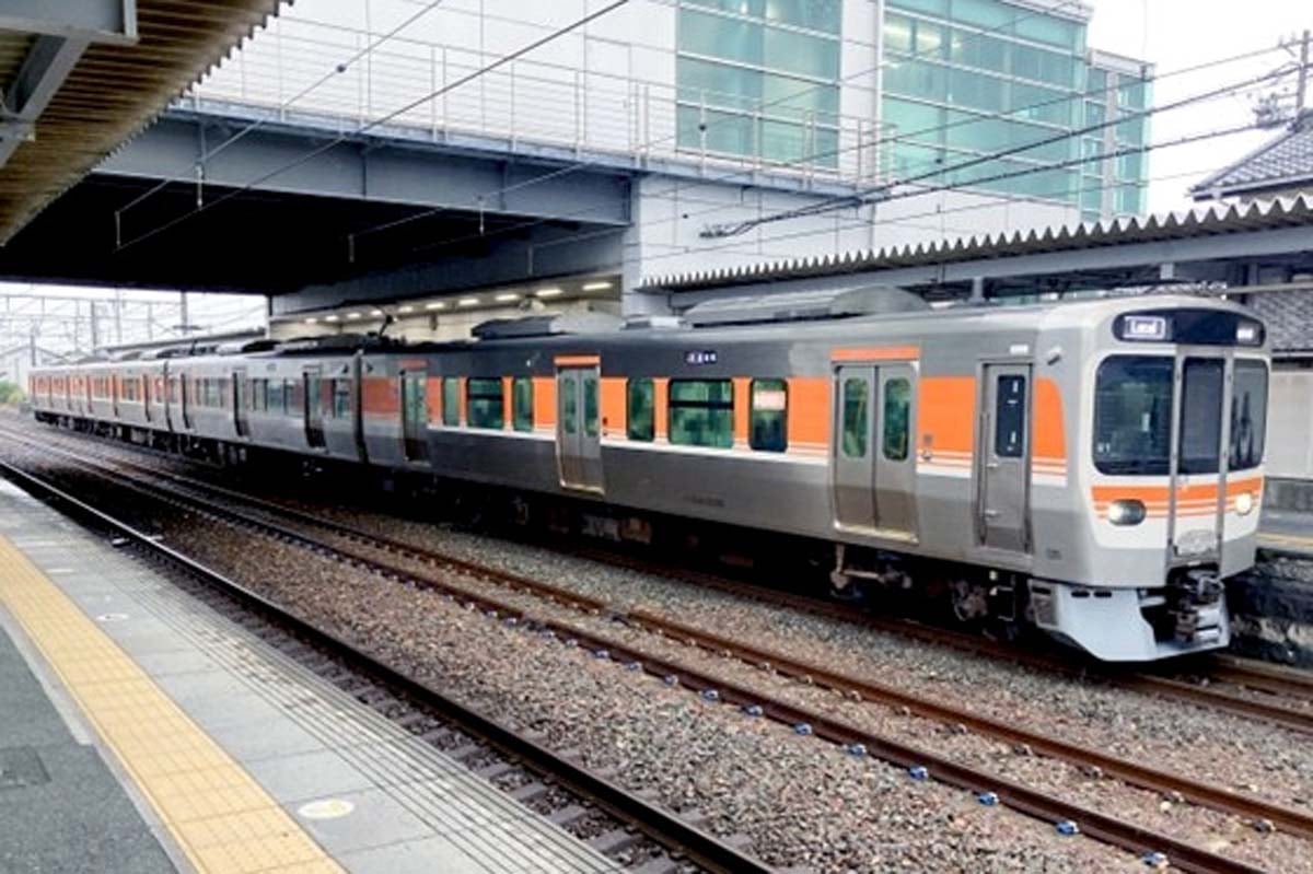 日本車輛のN-QUALISを採用するJR東海315系（画像：写真AC）