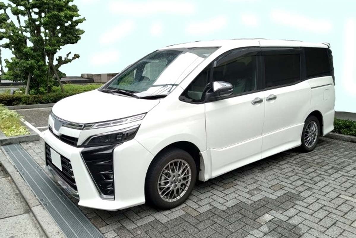 人気のハイブリッド車（画像：写真AC）