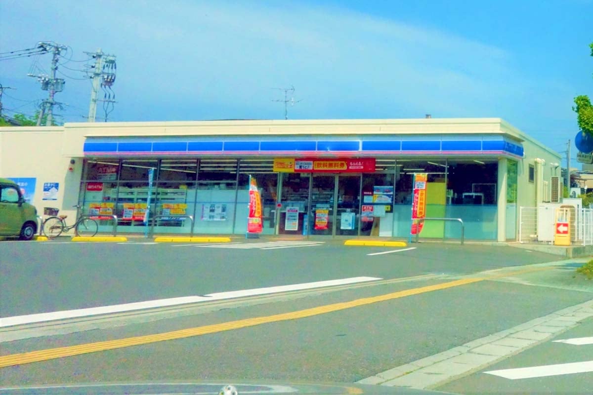 コンビニのイメージ（画像：写真AC）