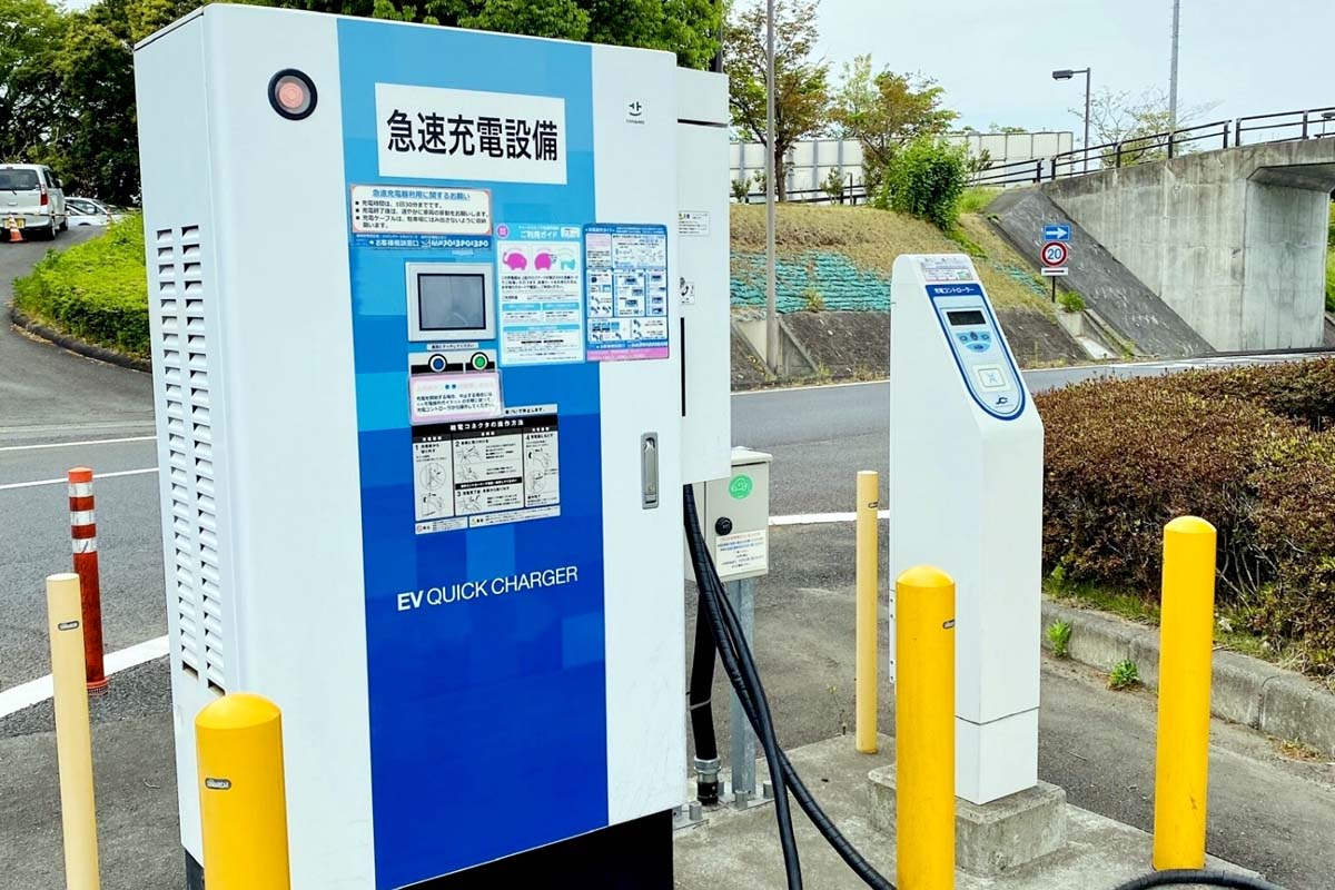 EV充電（画像：写真AC）