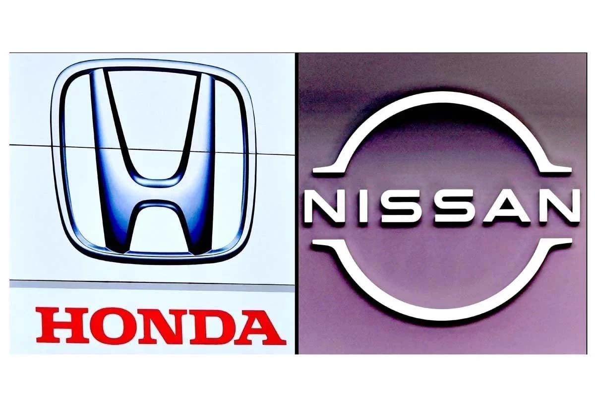 ホンダ・日産のロゴマーク（画像：AFP＝時事）