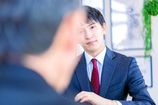 「何を言ってもハラスメントになりそう」 若手指導に疲れ果てた上司たちの葛藤、7割が指導を手加減する現実とは