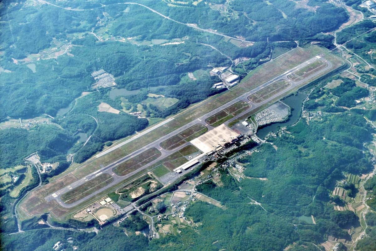 岡山空港（画像：写真AC）