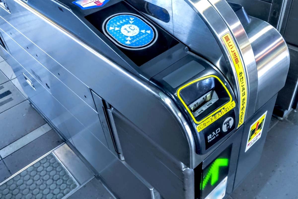 自動改札機（画像：写真AC）