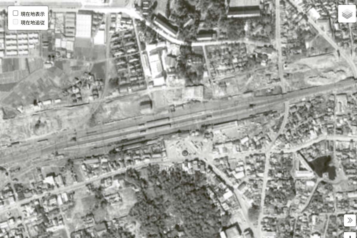 1963年頃の「三島駅」周辺の航空写真（画像：国土地理院）