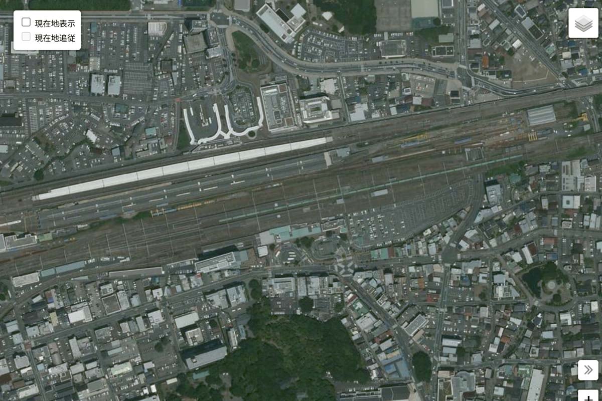 現在の「三島駅」周辺の航空写真（画像：国土地理院）