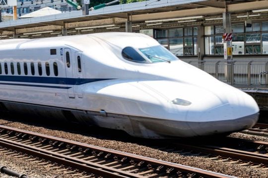 地方の切り捨てか？ それとも快適移動か？ JRダイヤ改正で見えた「座りたいならお金払って」の厳しい現実