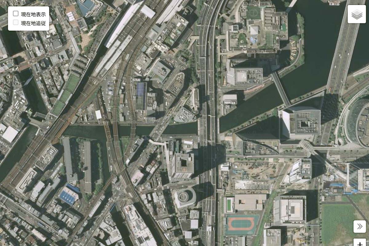 現在の「横浜駅」周辺の航空写真（画像：国土地理院）