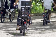 「車道なんて怖くて走れません」 青切符導入でも約7割が“継続”を選択――生活の足を狙い撃つ「移動のデッドエンド」とは