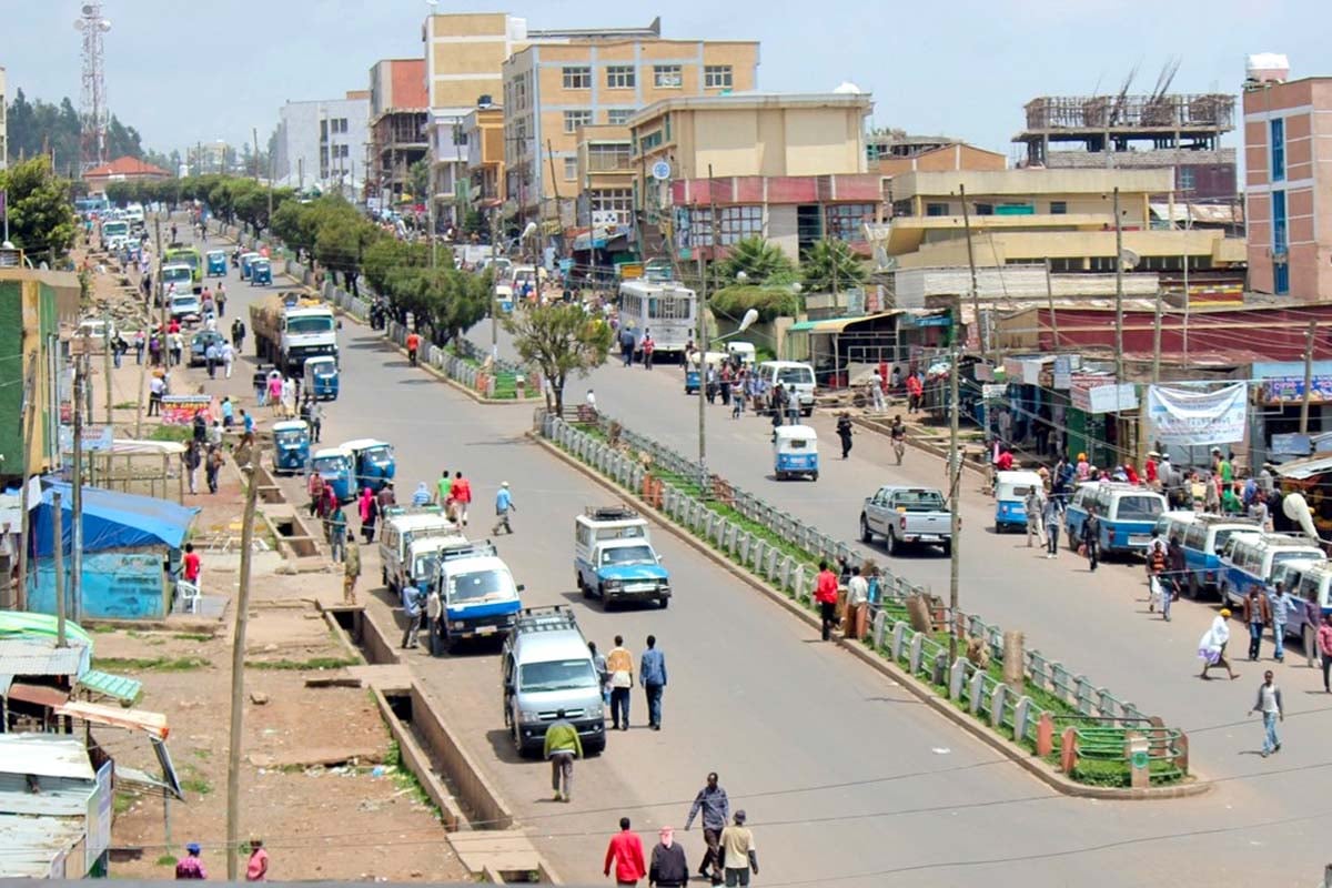エチオピアを走る自動車のイメージ（画像：写真AC）