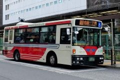 「お前の代わりはいくらでもいる」の終焉――バス運転手を年収450万円で担い続けるのか？ パイロット級の重責に見合わない対価という現実